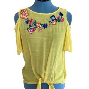 Alex XS embroidered lightweight cold shoulder tie front summer top